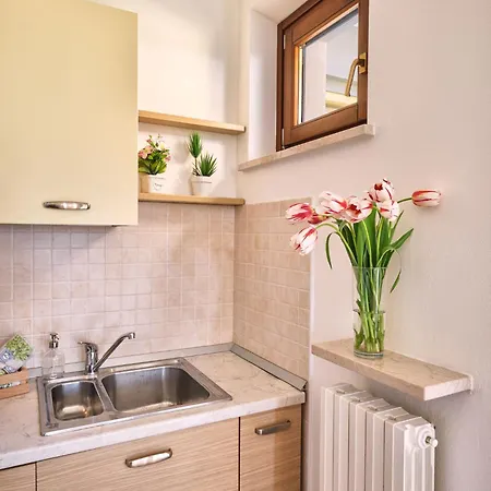 Miralago - Regarda Travel